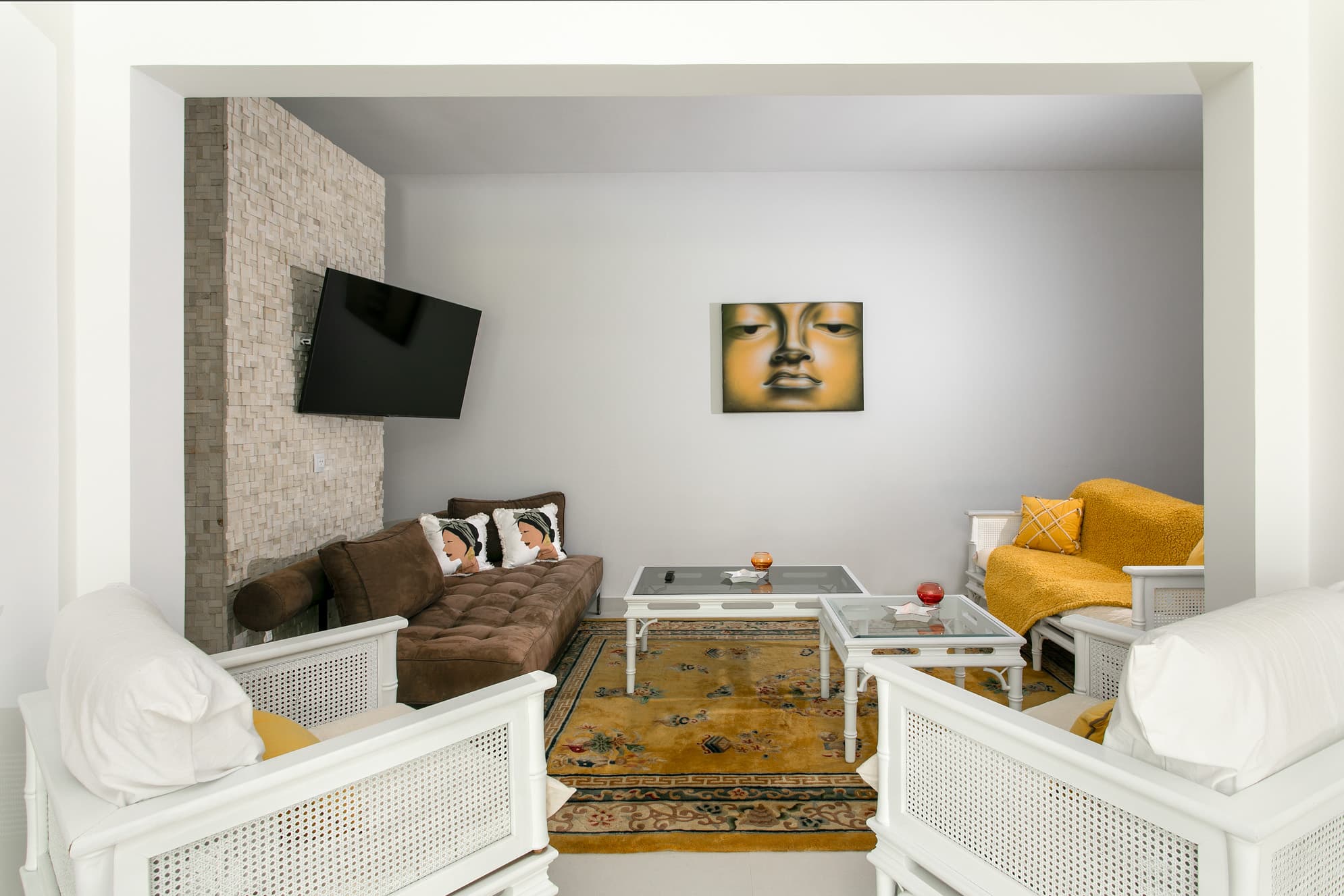 Lagoon apartment living room seating area - Indigo Bay Sint Maarten